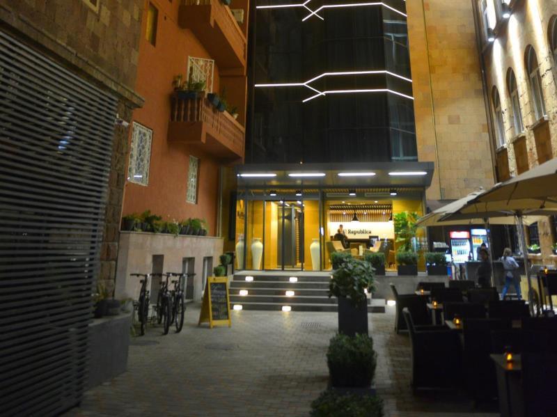 فندق فندق ريبوبليكا يريفان المظهر الخارجي الصورة